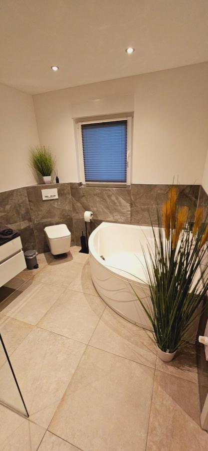 Exkl. Romantisches Sm Apartment Secret Desire Gifhorn Exteriör bild